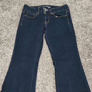 🚨ALL American Eagle Jeans Are $10.00!!🚨